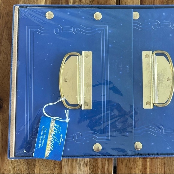 Hallmark The Polar Express Keepsake storage box. NEW - Picture 5 of 13